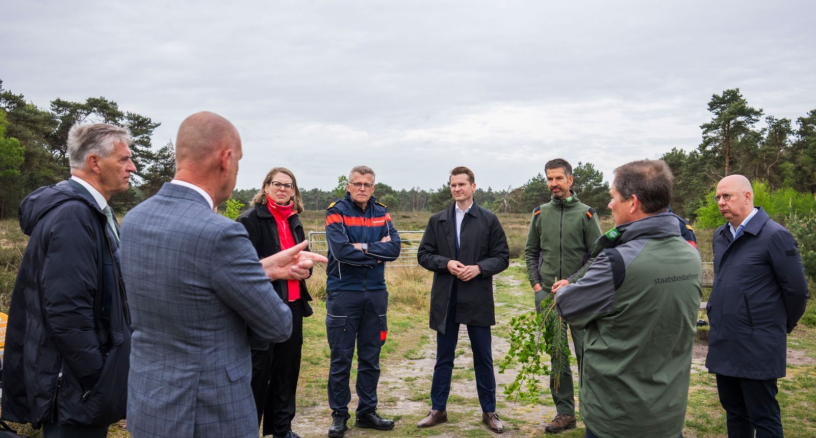 Werkbezoek-ministerLVVN-natuurbrand-6mei26